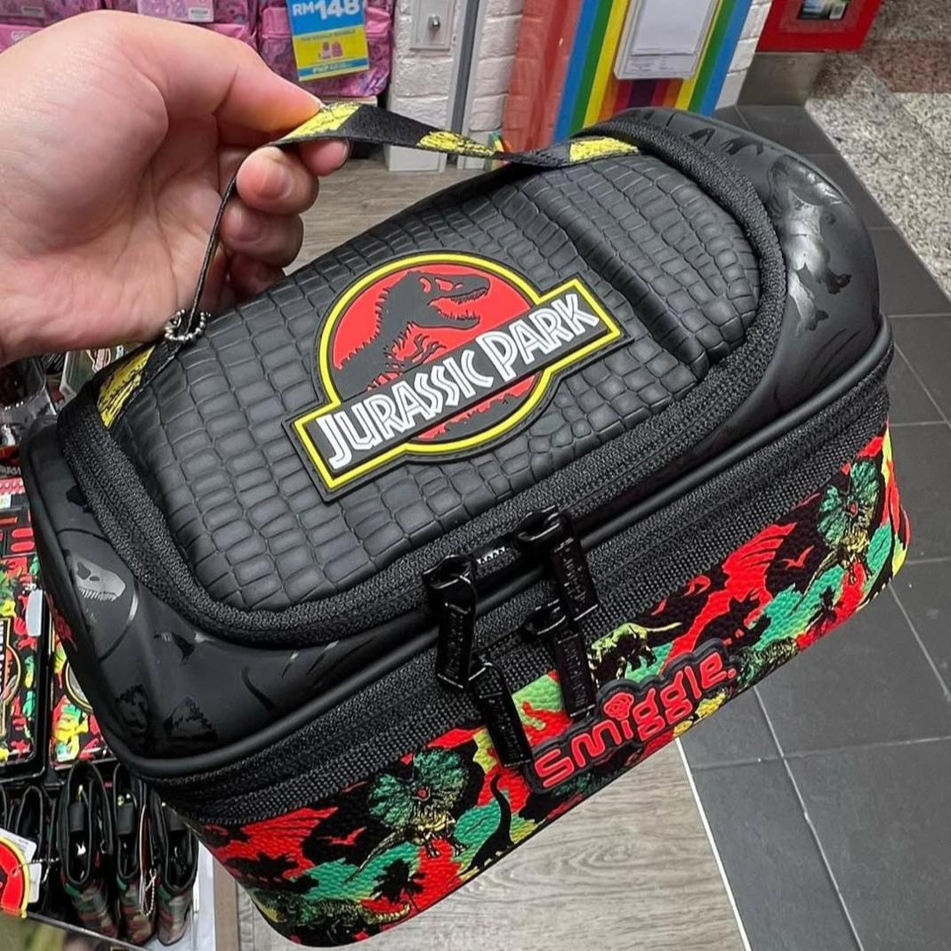 Smiggle’s Double Decker Lunch Bags