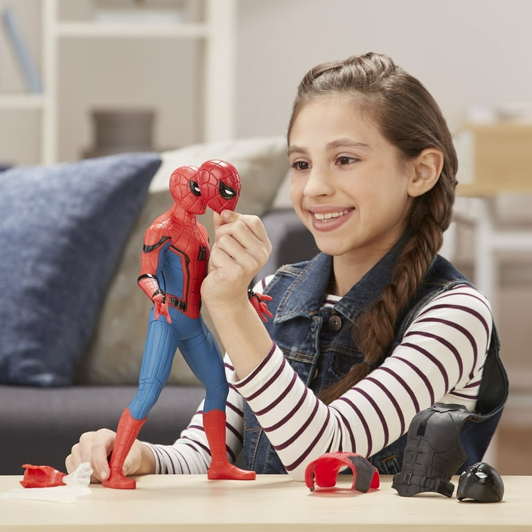 Spider-Man: Far From Home Deluxe 3 in 1 Web Gear Spider-Man Figure