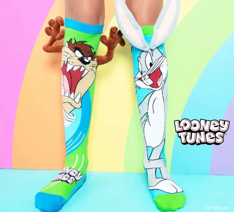 Premium quality 3D bugs and bunny knee high socks