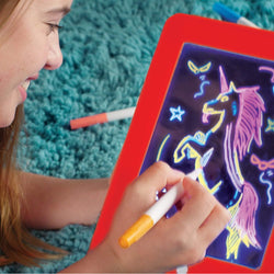 Light up! LED Drawing pad tablet, glow in the dark - Kidspark